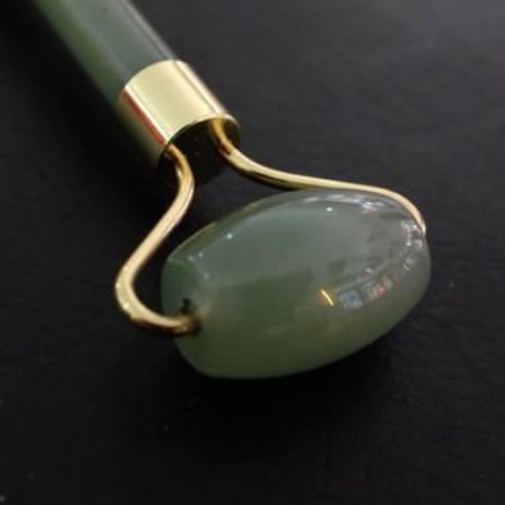 BOGO Set of TWO (2) Jade/stone Facial toning rollers - Picture 3 of 4